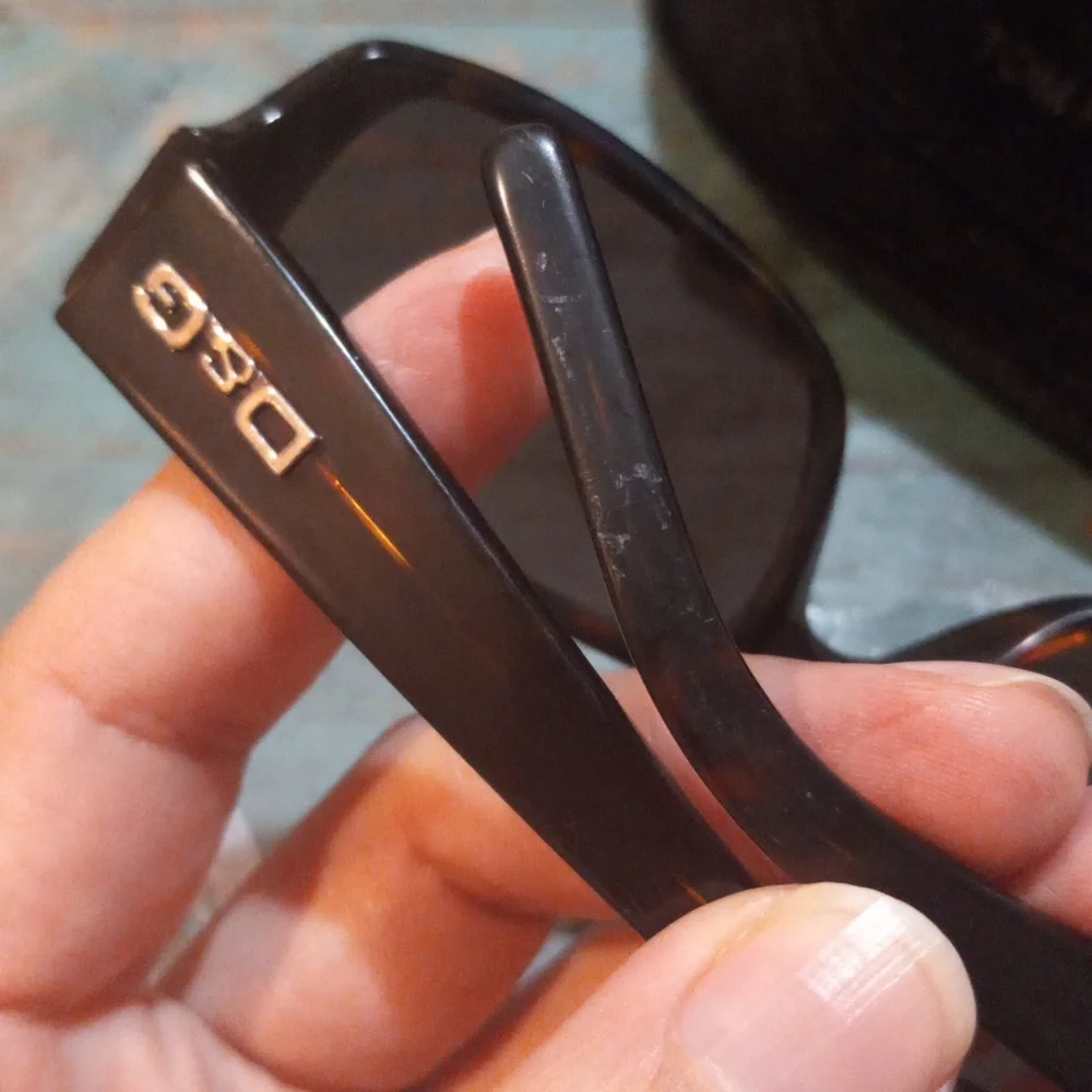 Dolce & Gabbana sunglasses - Picture 14 of 16